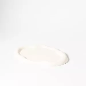 תחתית בינונית לבנה